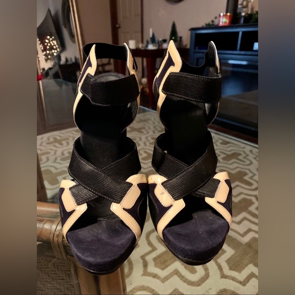 Balenciaga wNavy Black Cream Suede Patent Leather Slingback Peep Toe Heels - Picture 2 of 5
